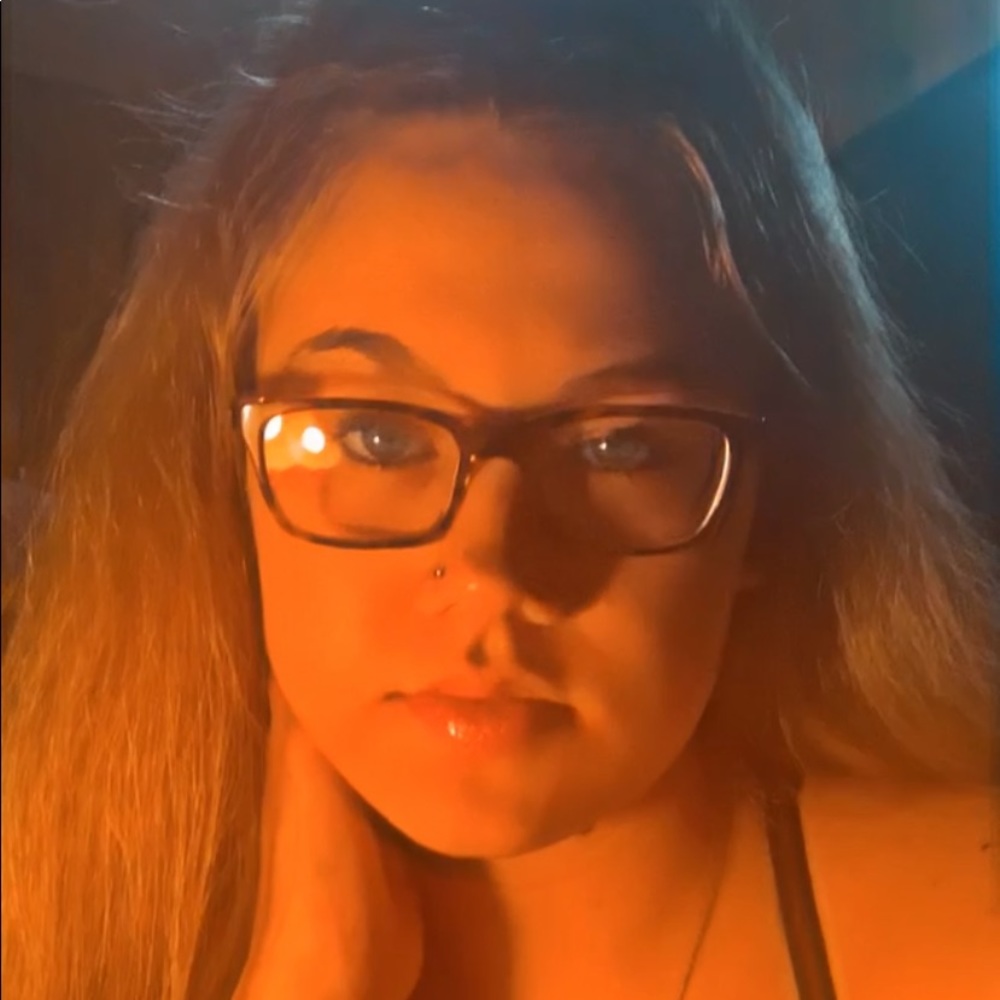 Meet your Posher, Zaila